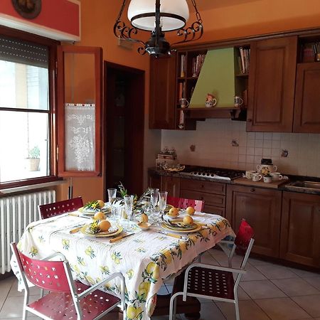 Вилла Kevin House Marlia Экстерьер фото