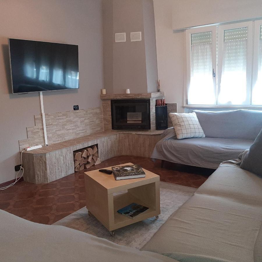 Вилла Kevin House Marlia Экстерьер фото